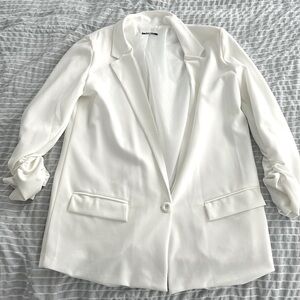 White oversized blazer. Size medium.